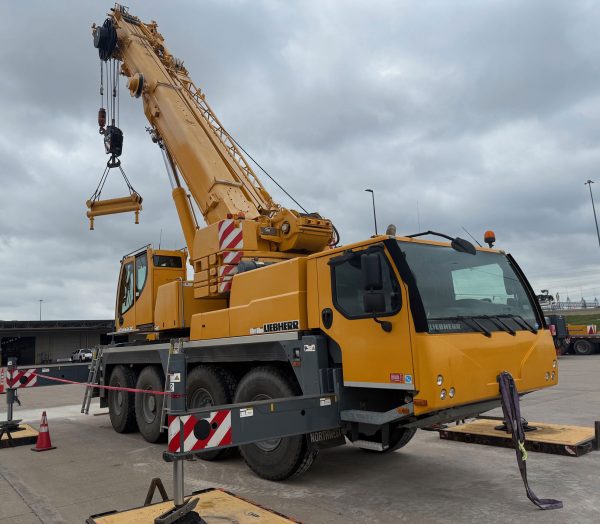 Liebherr LTM 1070-4.2 Mobile Crane