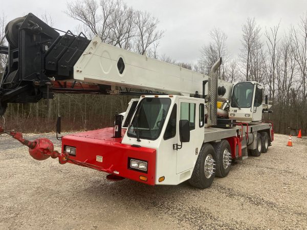 Link-Belt HTC 8860-2 Mobile Crane