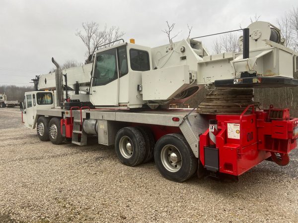 Link-Belt HTC 8860-2 Mobile Crane