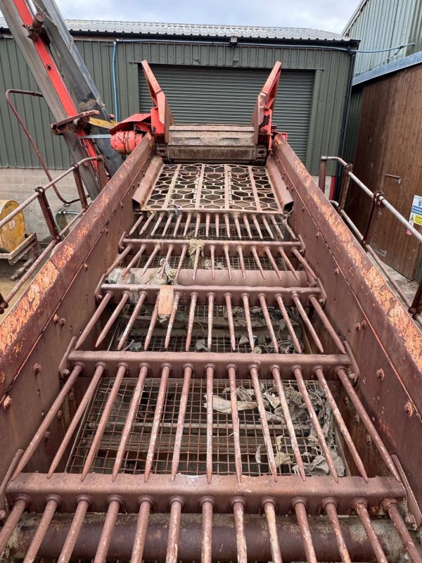 Sandvik QE340 Scalping Screen