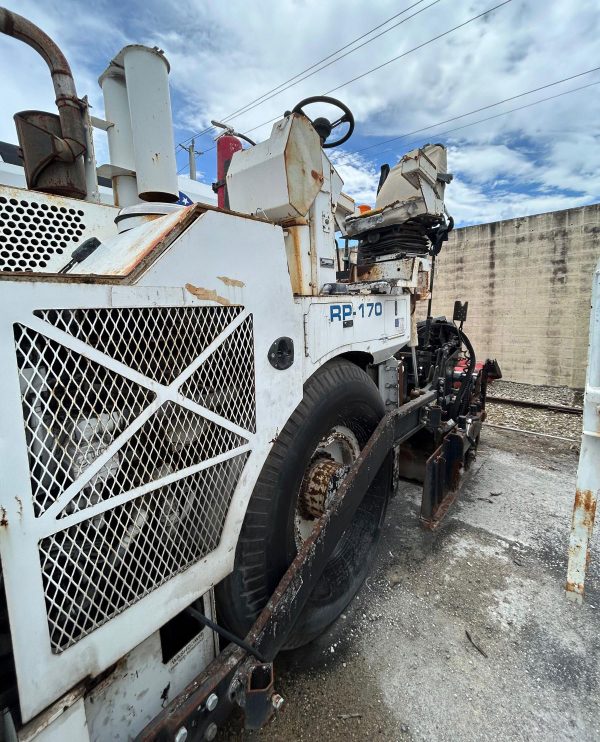 Roadtec RP-170 Paver