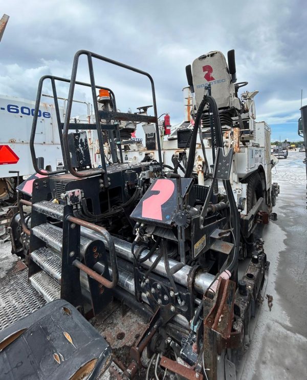Roadtec RP-170 Paver