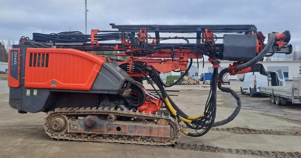Sandvik Dino DC400Ri Rock Drill