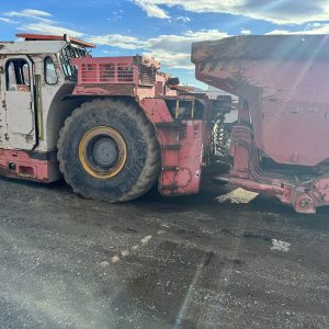 Sandvik TH430 Underground Truck