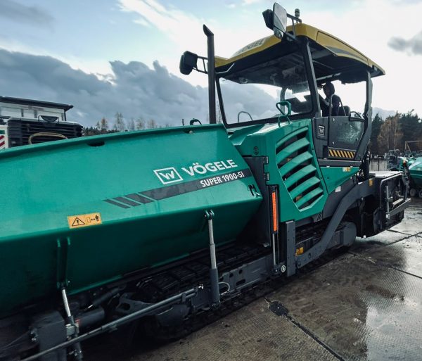 Vogele Super 1900-5i Paver