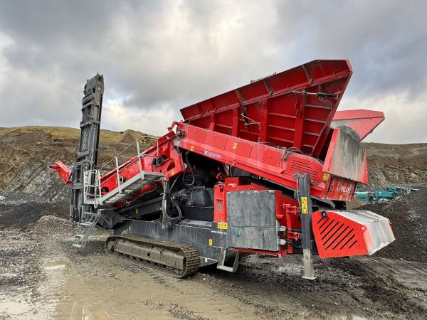 Terex Finlay 883+ Incline Screen