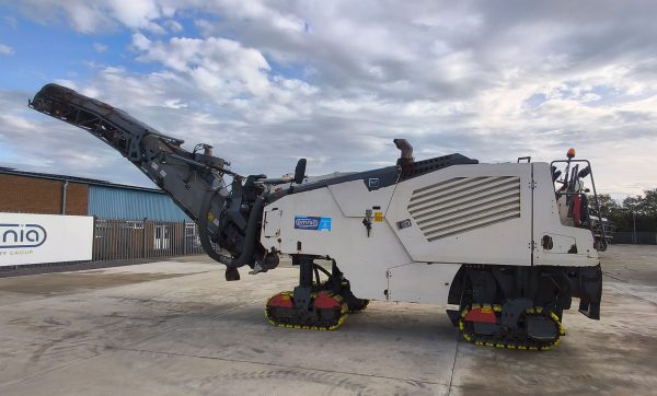 Wirtgen W 100 CFi Road Planer