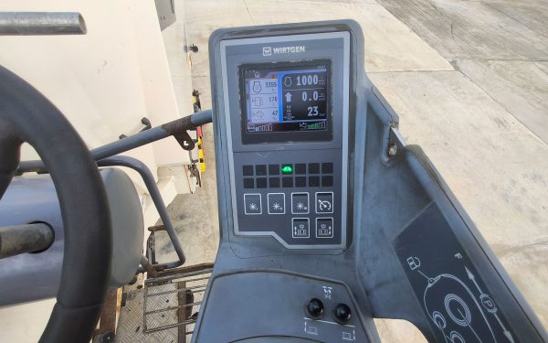 Wirtgen W 100 CFi Road Planer