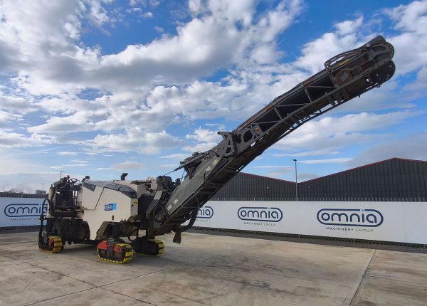 Wirtgen W 100 CFi Road Planer