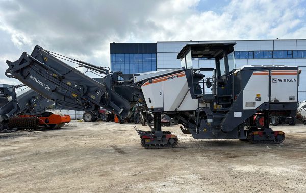 Wirtgen W 200 Fi Road Planer