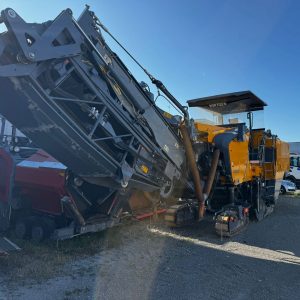 Wirtgen W 210 XP Road Planer