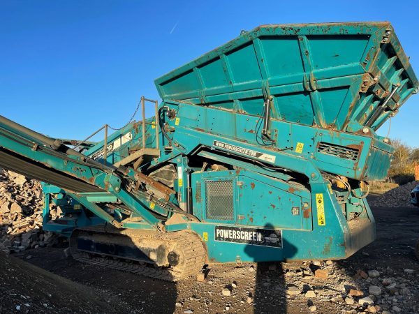 Powerscreen Warrior 1400X Scalping Screen