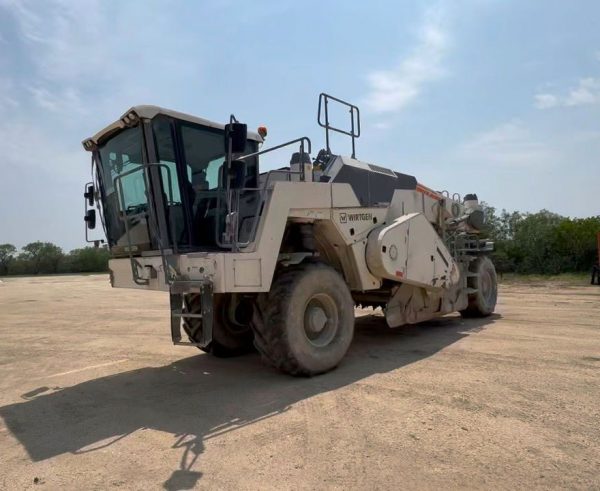 Wirtgen WR 200 XLi Soil Stabilizer