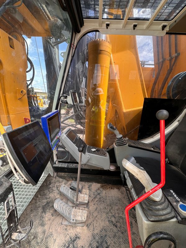 Bauer BG 28H Rotary Piling Rig