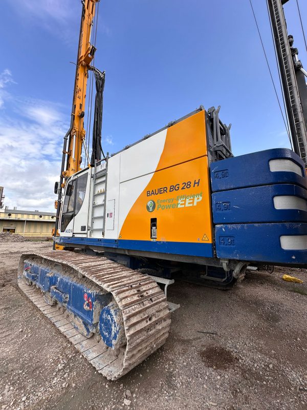 Bauer BG 28H Rotary Piling Rig