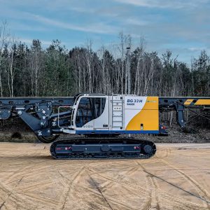 Bauer BG 33H Rotary Piling Rig