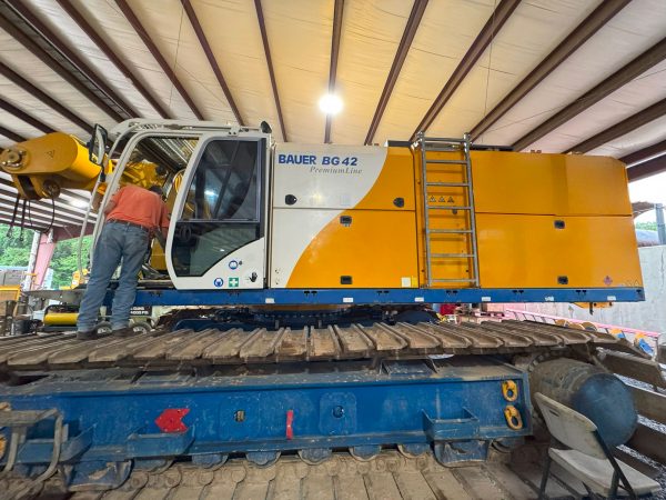 Bauer BG42 Rotary Piling Rig