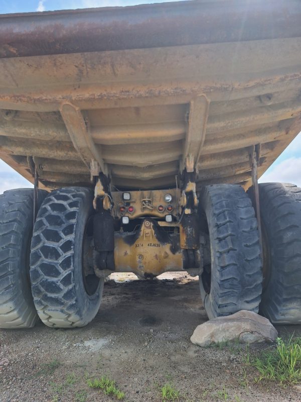 Caterpillar 777C Dump Truck