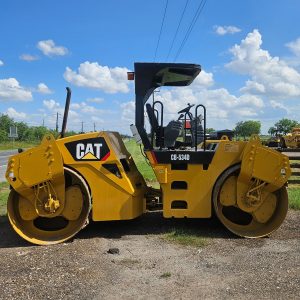 Caterpillar CB-534D Roller