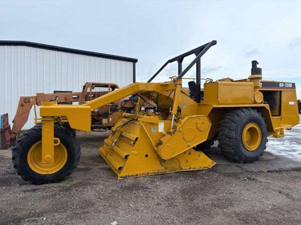 Caterpillar RR-250B Soil Stabilizer