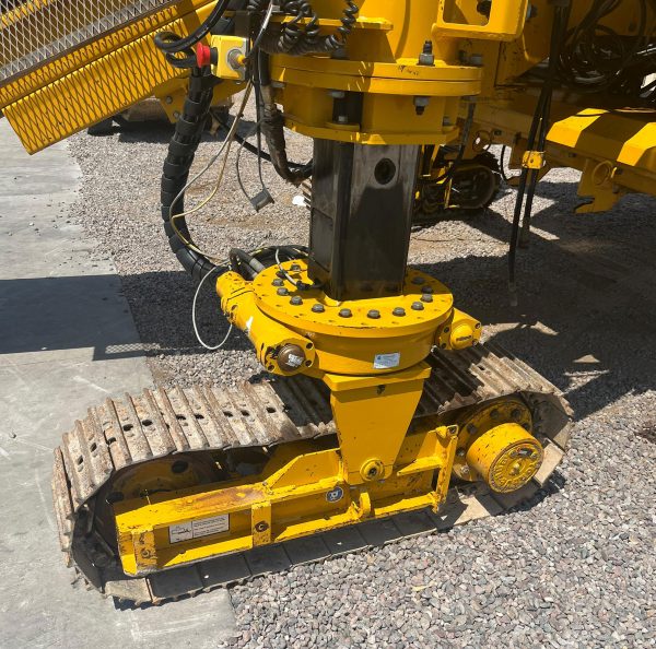 Gomaco Commander III Slipform Paver