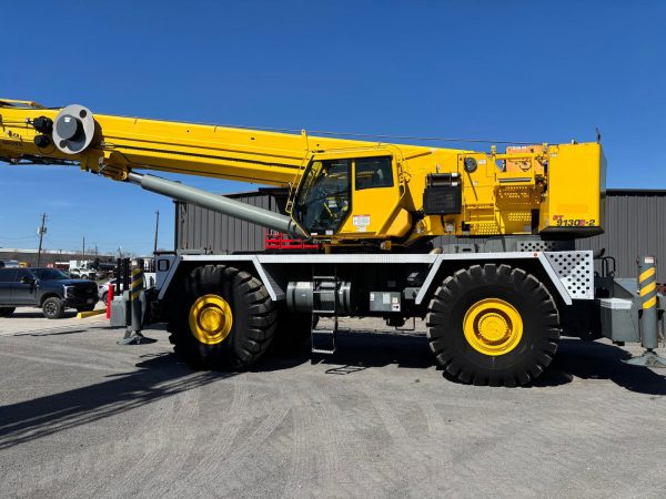 Grove RT9130E-2 Mobile Crane