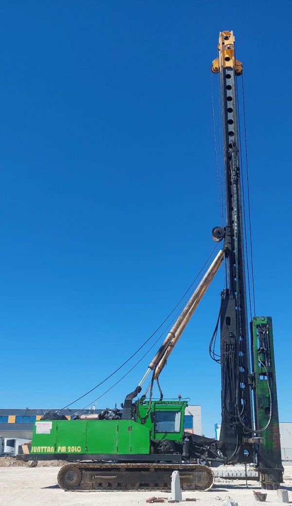 Junttan PM-20LC Hammer Piling Rig