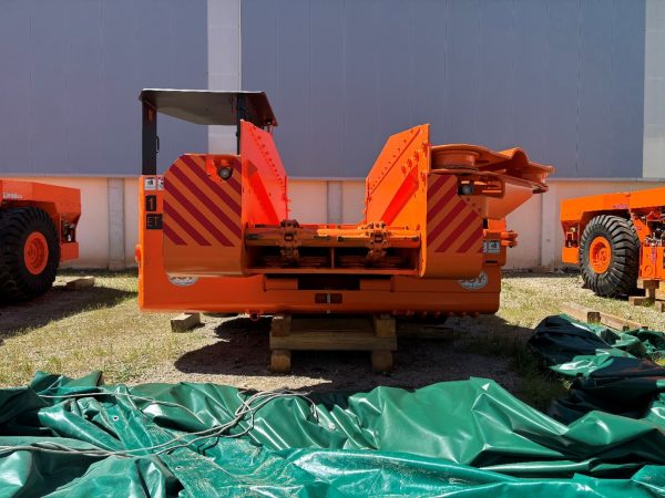 Komatsu 10SC32-48D-5 Underground Platform Truck