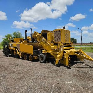 Lincoln 660AXL Windrow Elevator