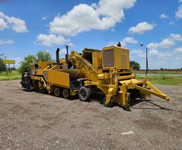 Lincoln 660AXL Windrow Elevator