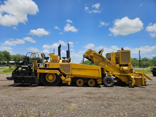 Lincoln 660AXL Windrow Elevator