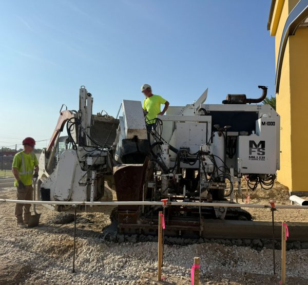Miller Formless M-1000 Slipform Paver