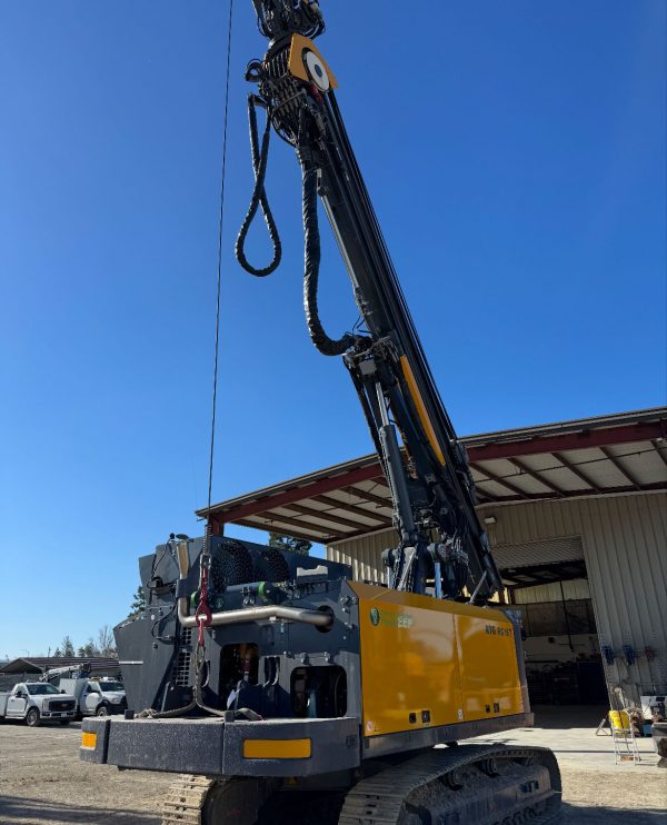 RTG RG16T Vibratory Piling Rig