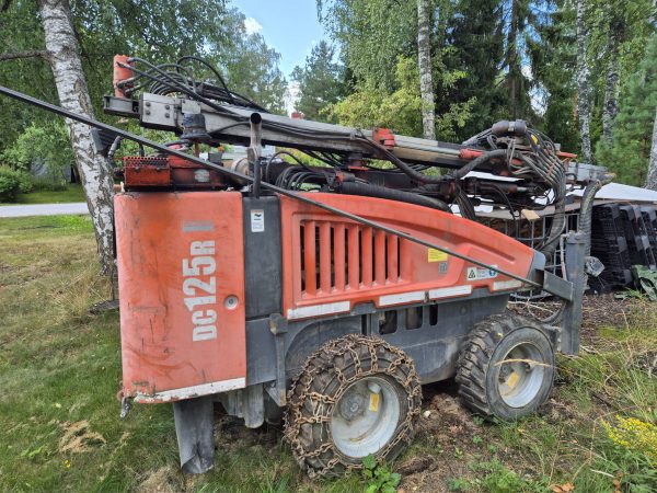 Sandvik Commando DC125R Rock Drill