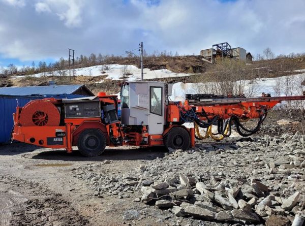 Sandvik DD420-S60C Underground Rock Drill