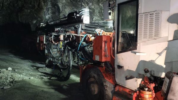Sandvik DD420-S60C Underground Rock Drill