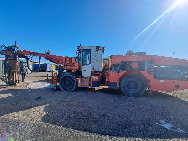 Sandvik DS511-C Underground Rock Drill
