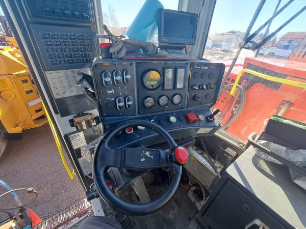 Sandvik DS511-C Underground Rock Drill