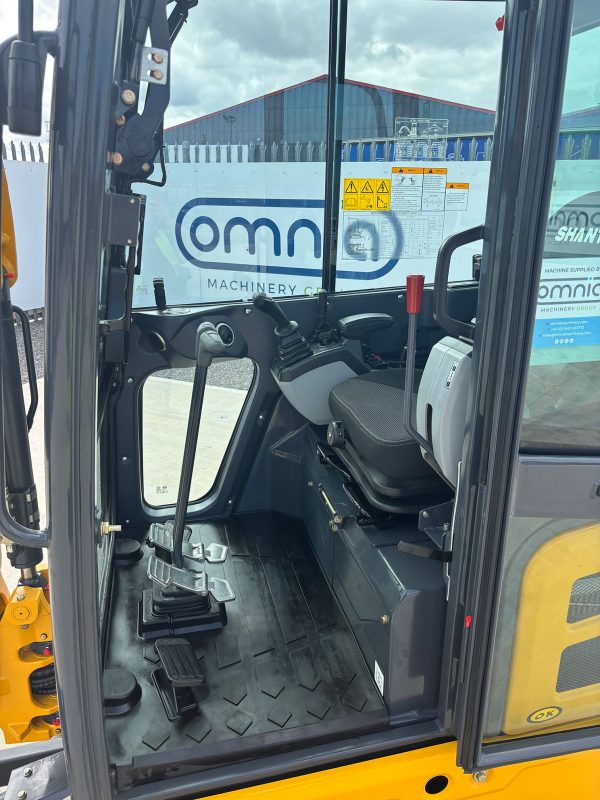 Shantui SE20 Mini Excavator