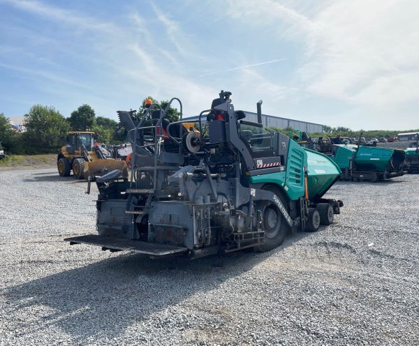 Vogele Super 1703-3i Paver