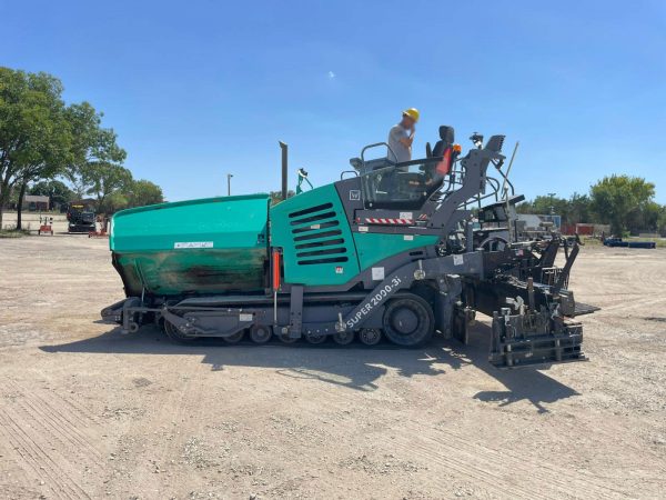 Vogele Super 2000-3i Paver