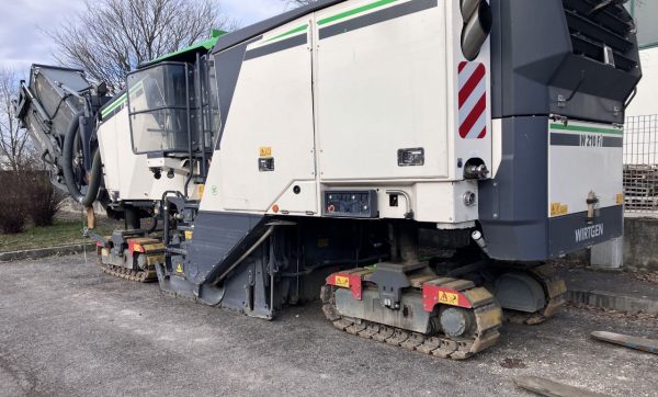 Wirtgen W 210 Fi Road Planer
