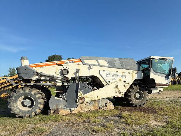 Wirtgen WR 240 i Soil Stabilizer