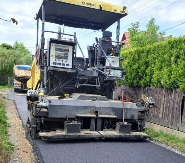 Bomag BF 800 P Paver