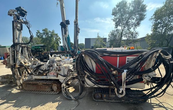 Comacchio MC 400 P Micro Piling Rig