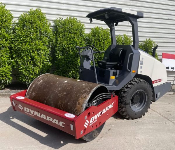 Dynapac CA1300D Roller