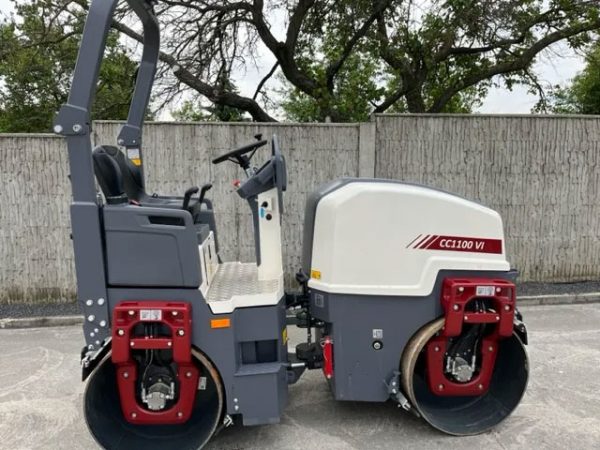 Dynapac CC1100 VI Roller