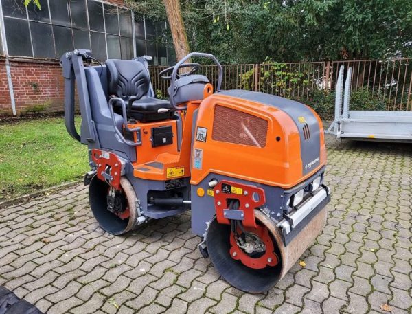 Dynapac CC900 Roller