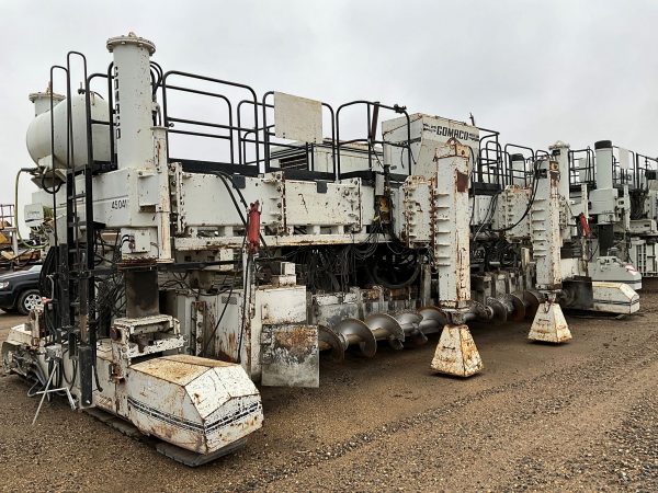 Gomaco GP-2600 Slipform Paver