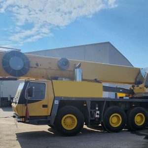 Grove GMK 5165 Mobile Crane
